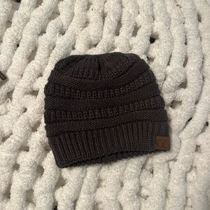NWOT CC Beanie Ponytail Beanie